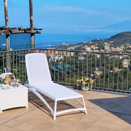 Villa Italia Sorrento Termini Bagian luar foto